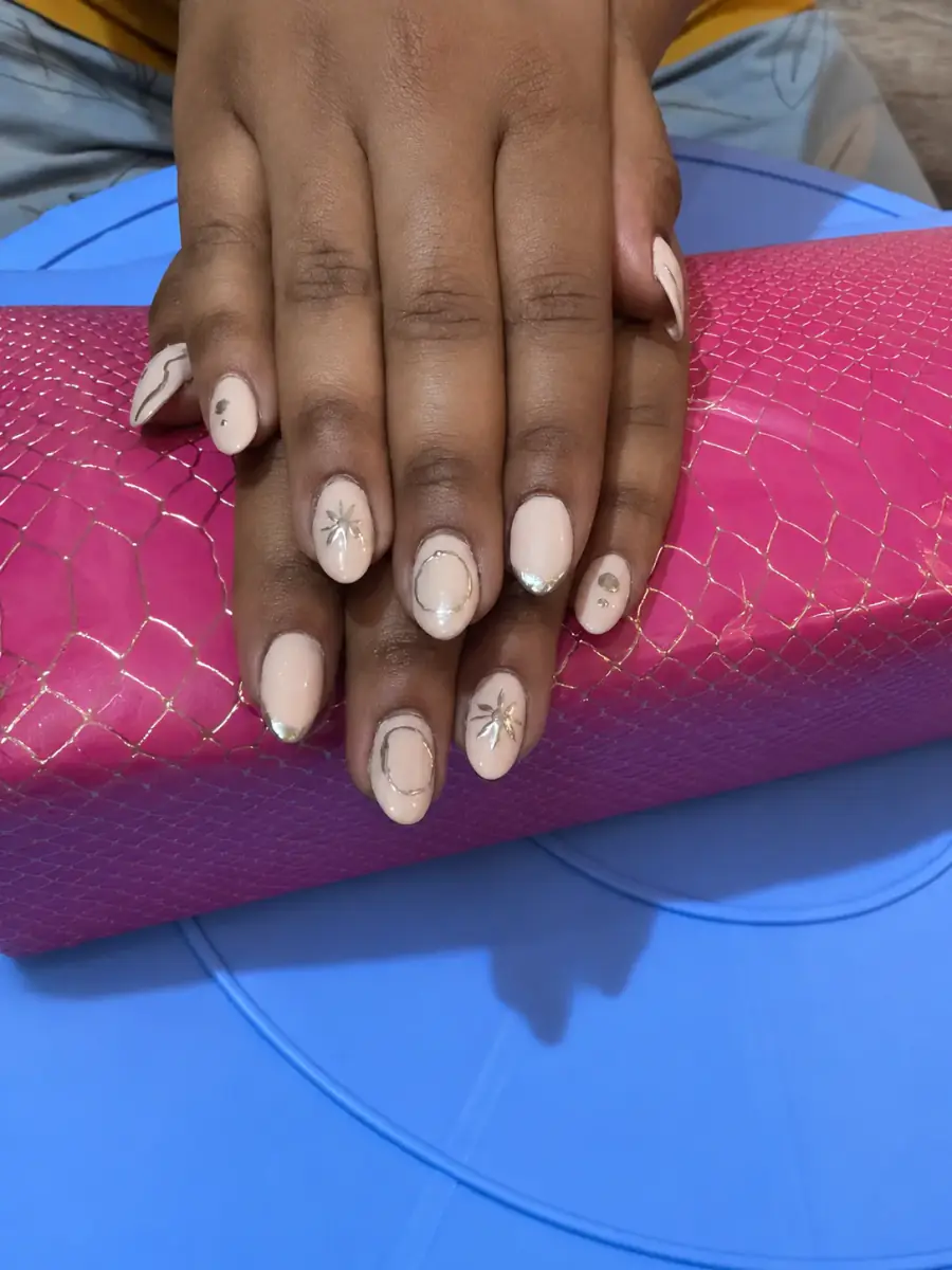 Quiet Luxury client nail set, photo 2 of 4