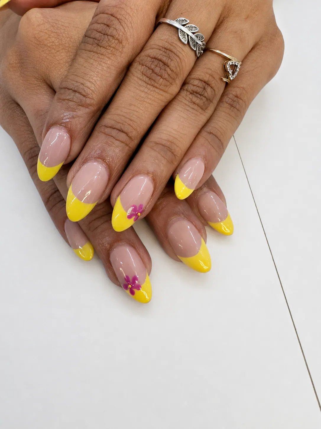 Lemon Blossom client nail set, photo 2 of 3