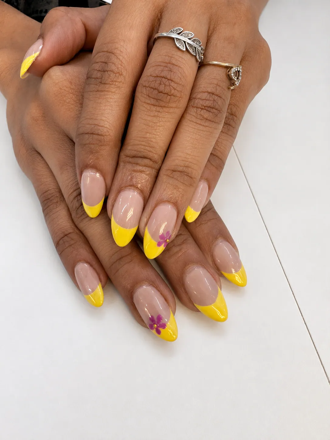 Lemon Blossom nail design by Bia