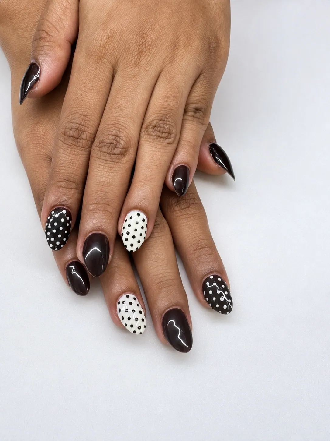 Espresso Dots nail design by Bia